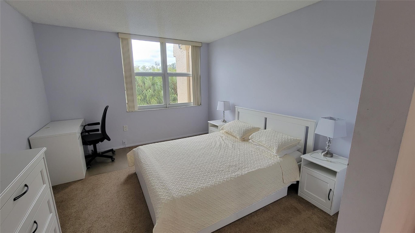 9410 Tangerine Pl 407