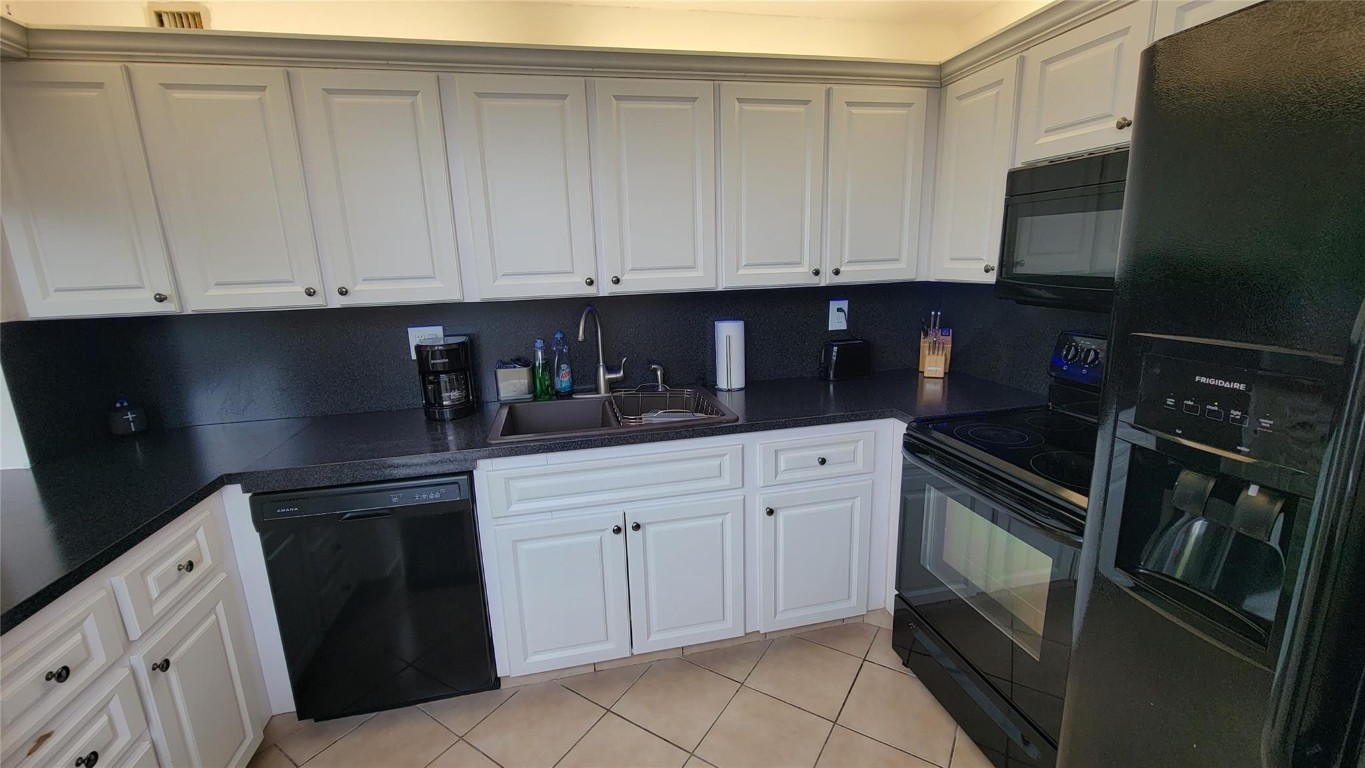 9410 Tangerine Pl 407