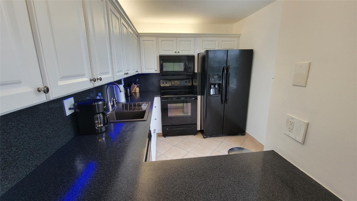 9410 Tangerine Pl 407