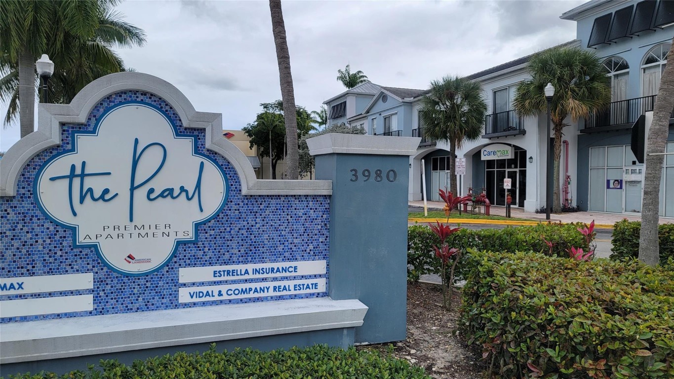 3880 W Broward Blvd B4,B5,B6,B7,B8,B9