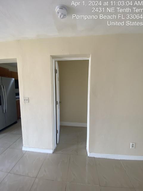 2431 NE 10th Ter 0