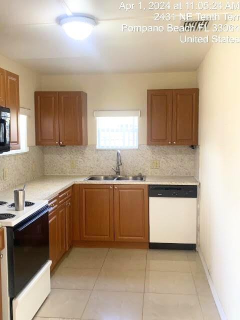 2431 NE 10th Ter 0