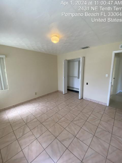 2431 NE 10th Ter 0