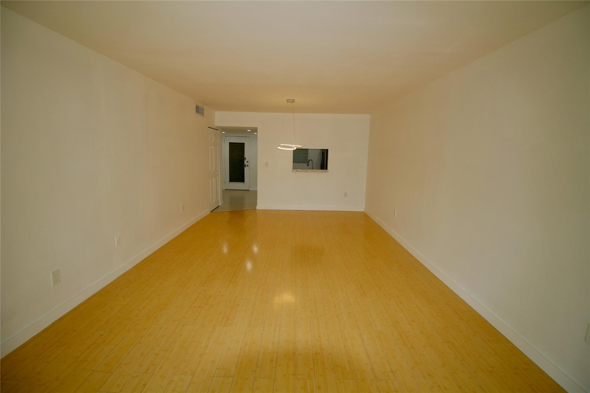 1800 N Lauderdale Ave 1201