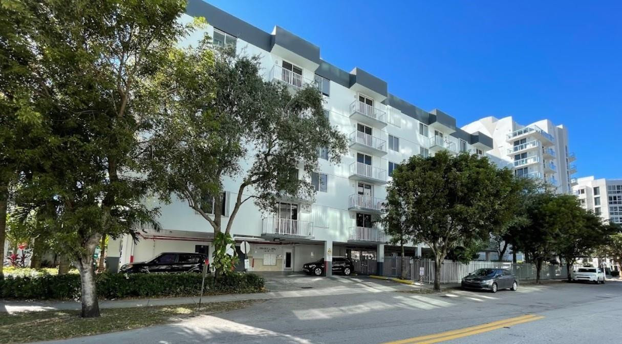 126 SW 17 RD 407