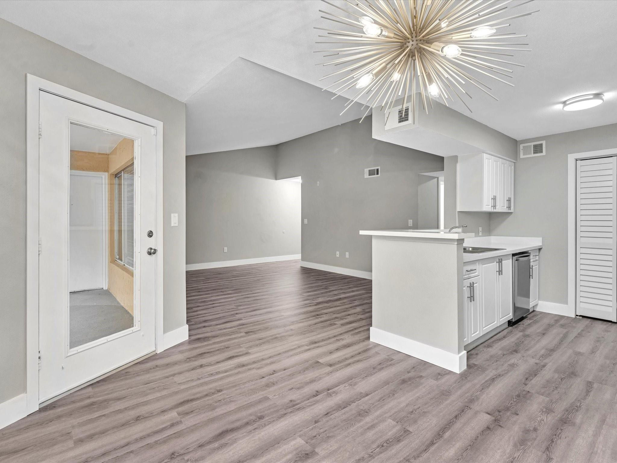 2465 NW 33rd St 1513
