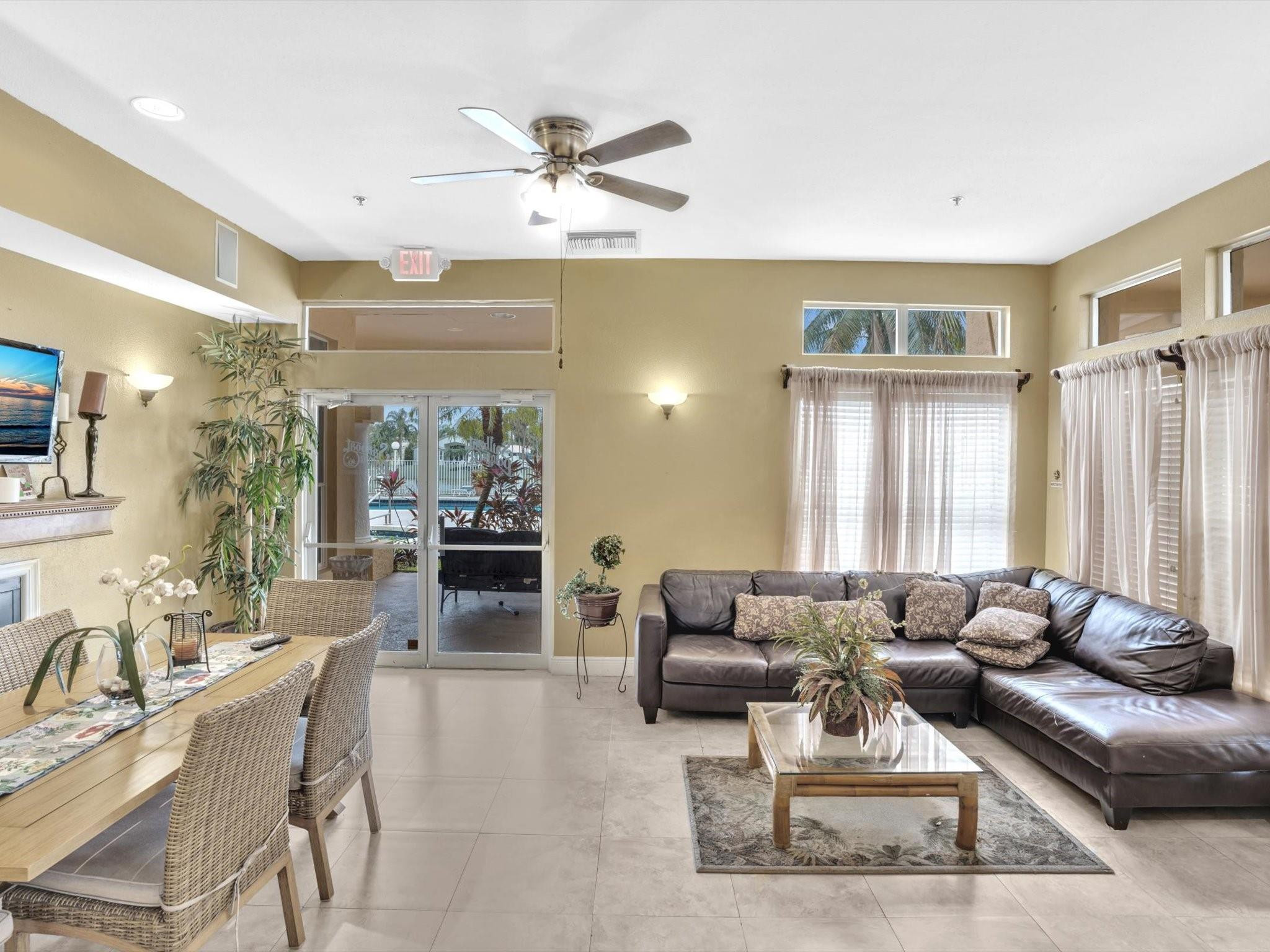 2465 NW 33rd St 1513