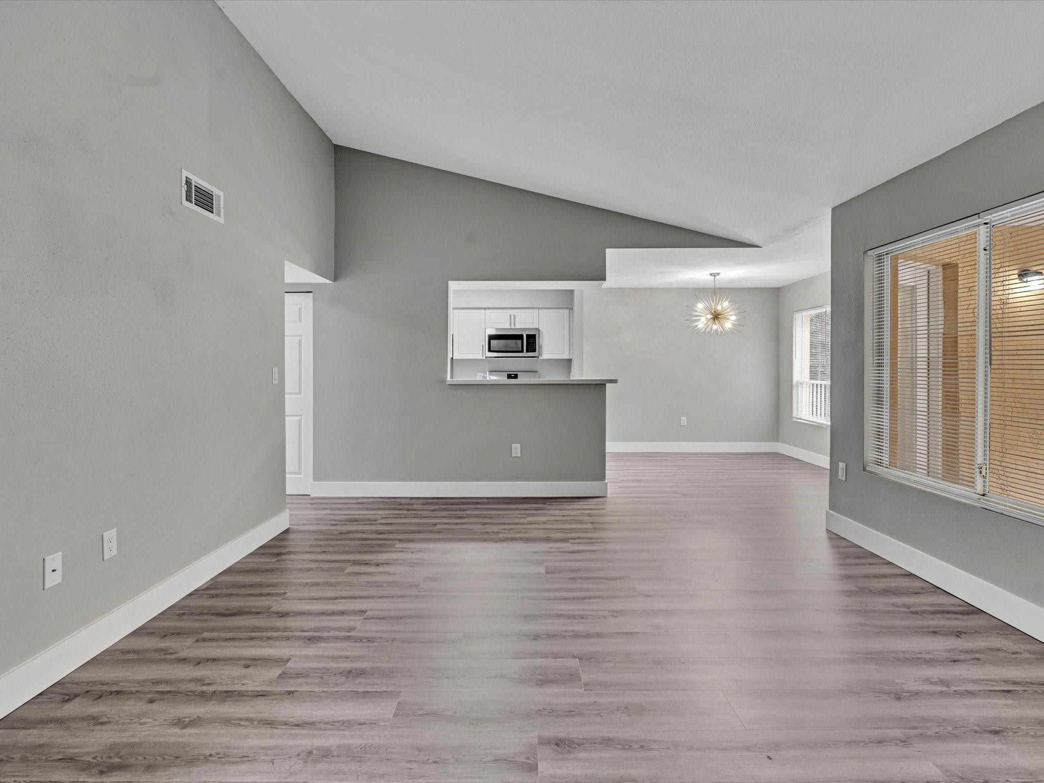 2465 NW 33rd St 1513