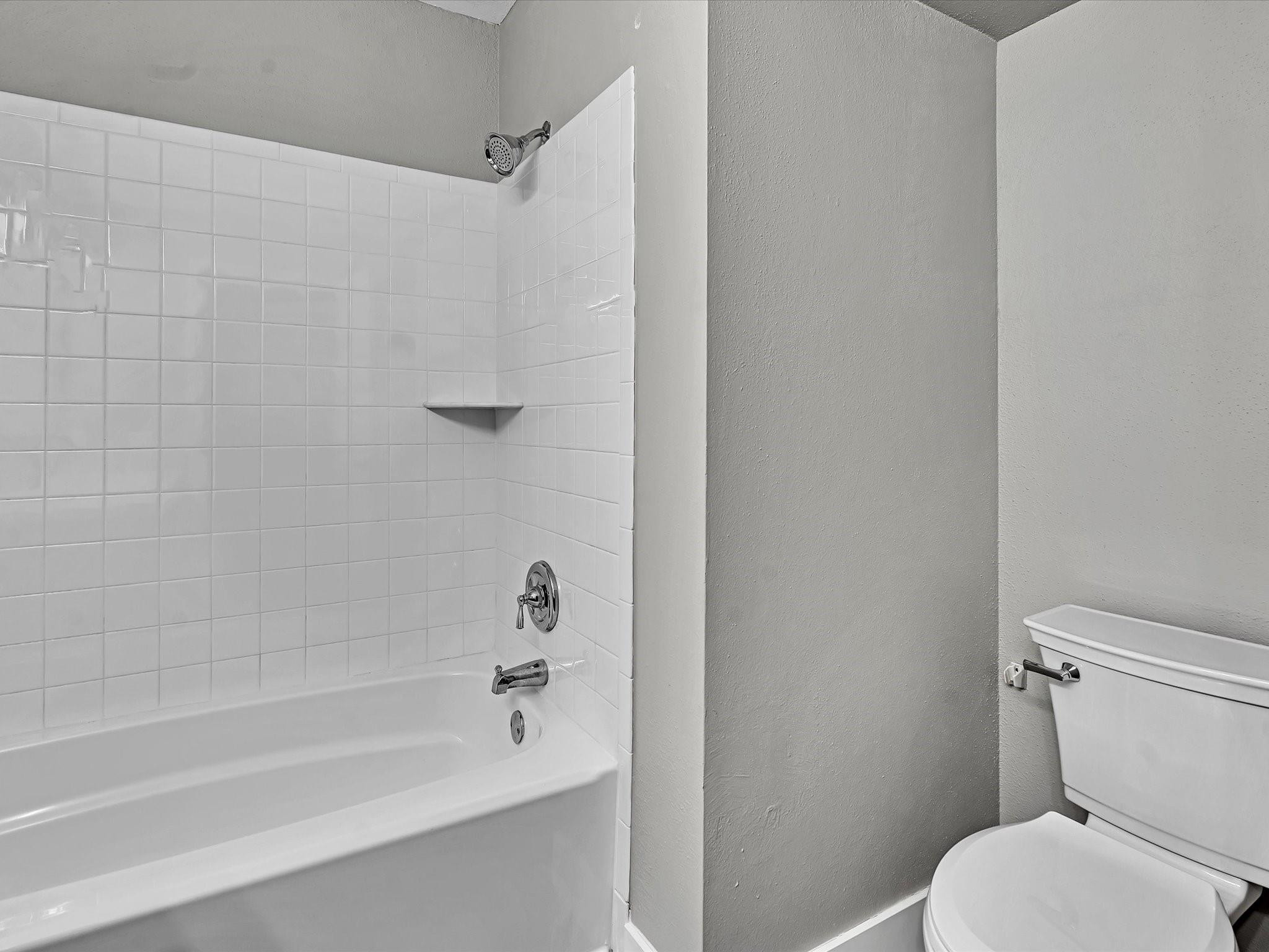 2465 NW 33rd St 1513