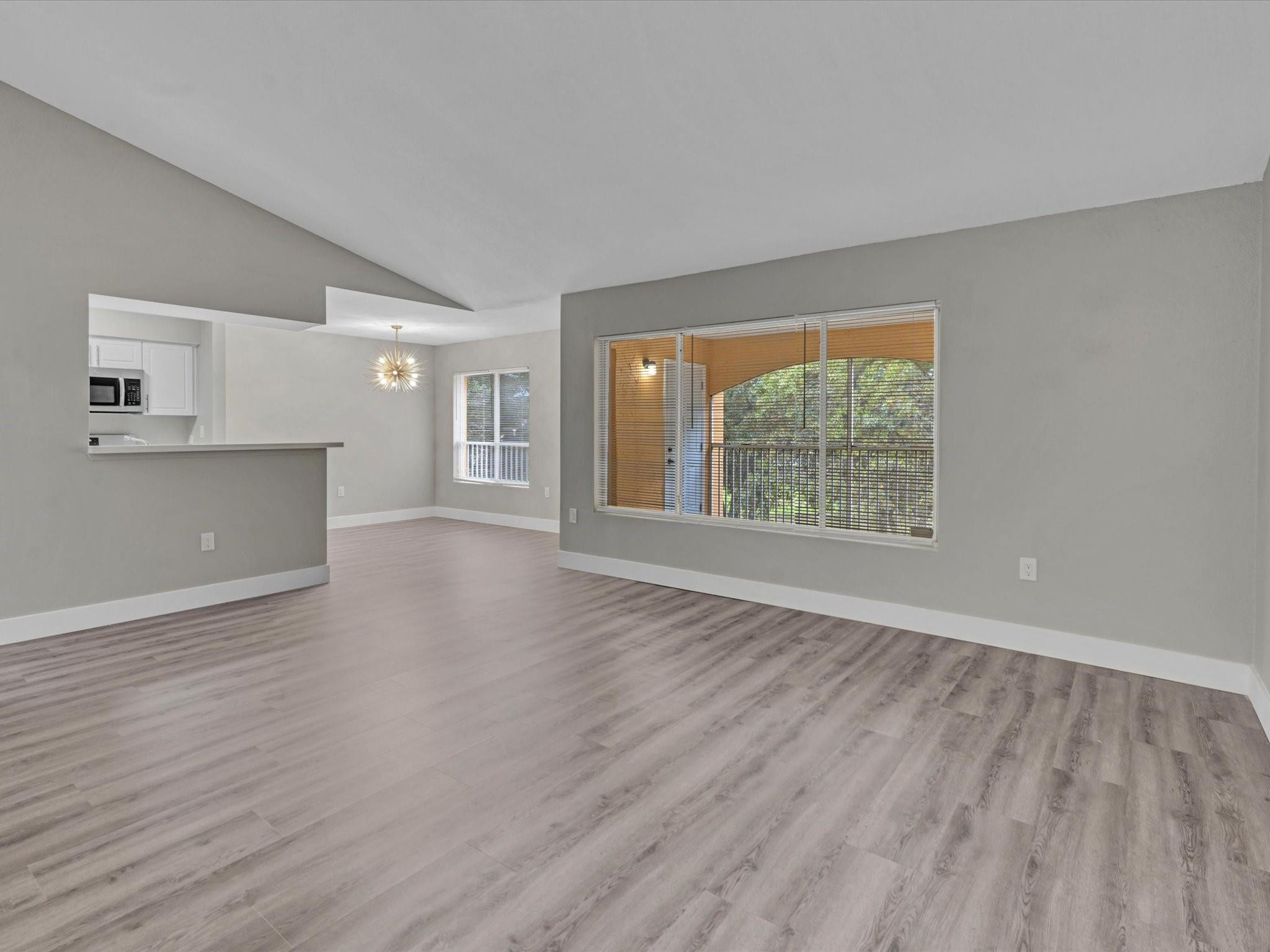 2465 NW 33rd St 1513
