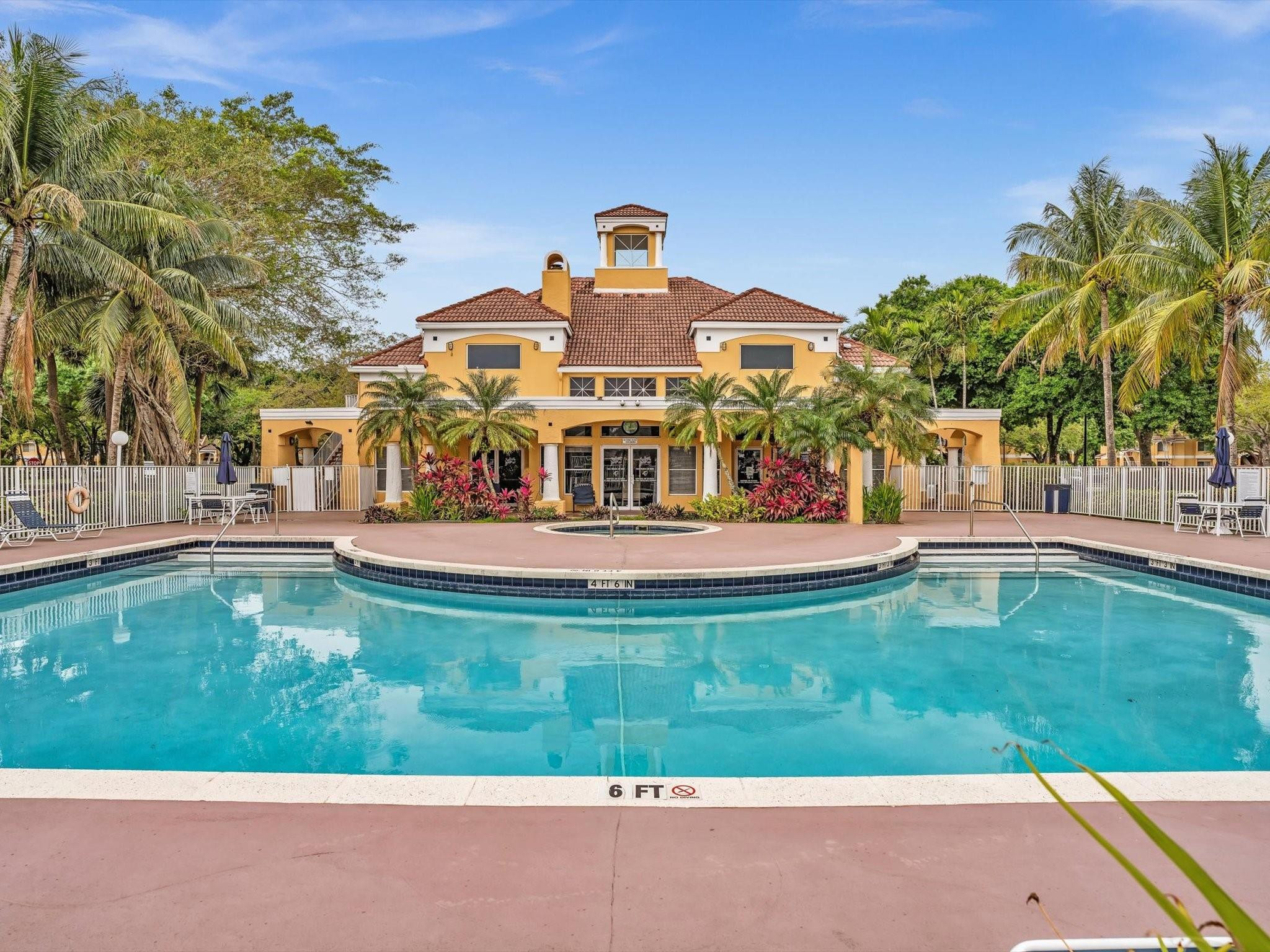 2465 NW 33rd St 1513