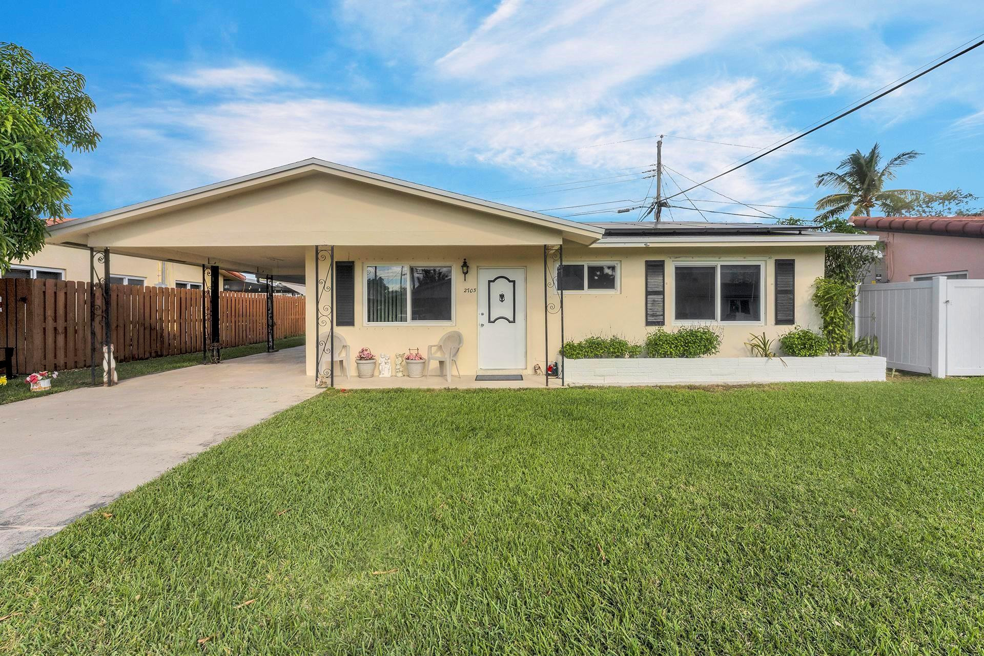 2703 NW 51st PL