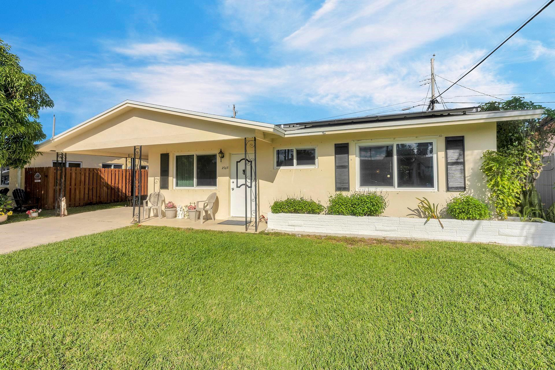 2703 NW 51st PL