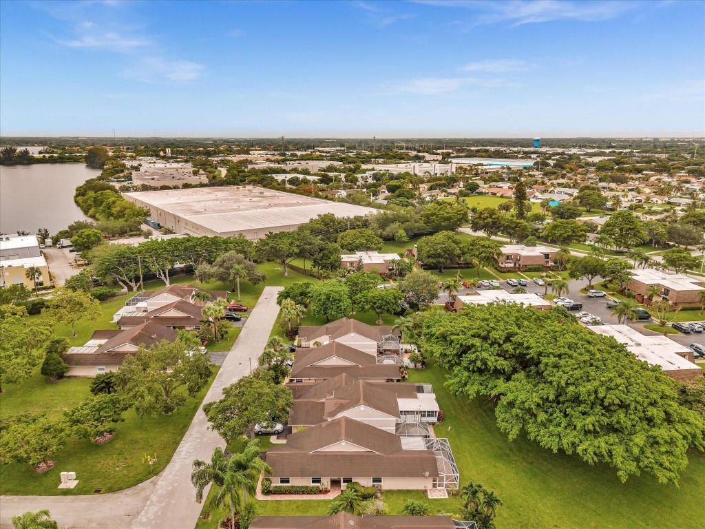 1251 NW 52nd Way