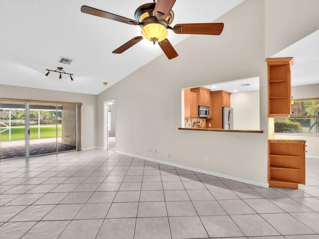 1251 NW 52nd Way