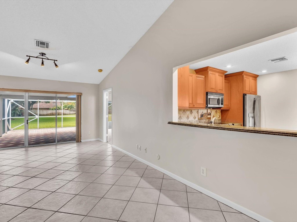1251 NW 52nd Way