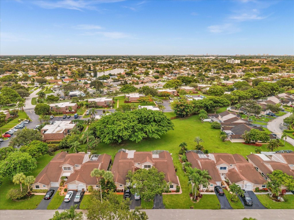 1251 NW 52nd Way