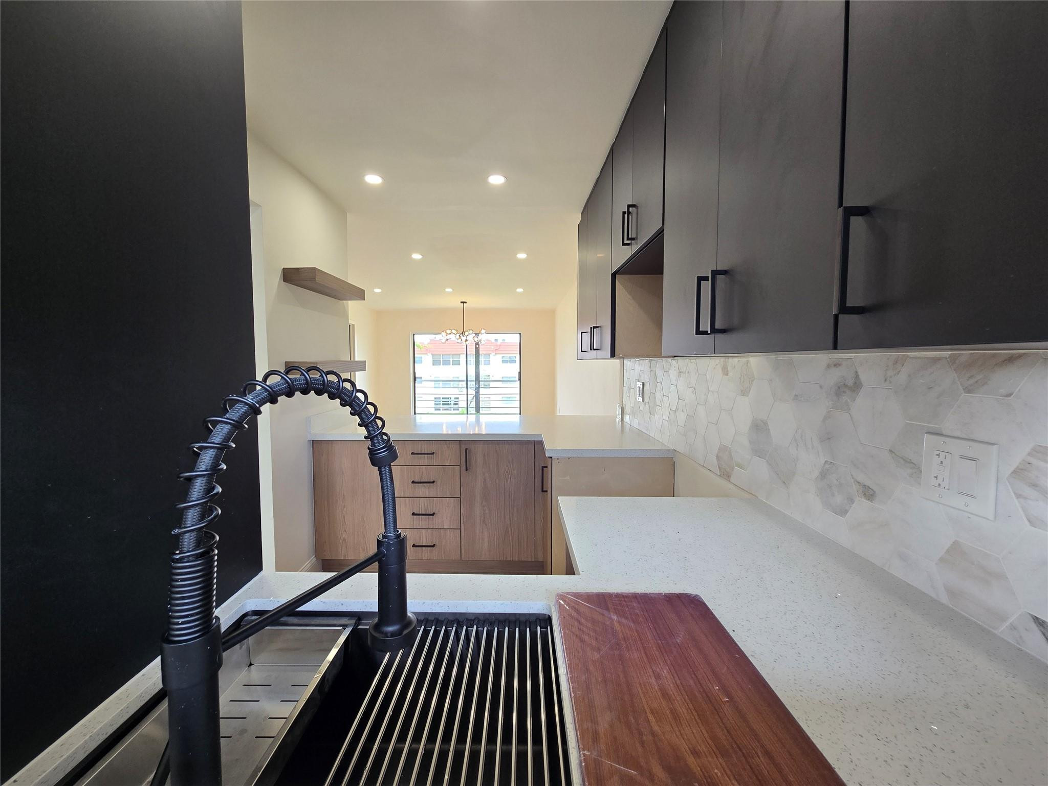 3001 E Sunrise Lakes Dr 303