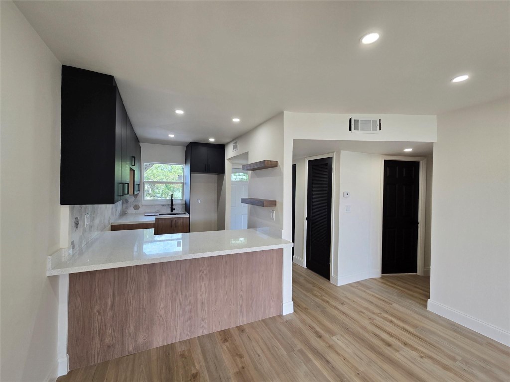 3001 E Sunrise Lakes Dr 303