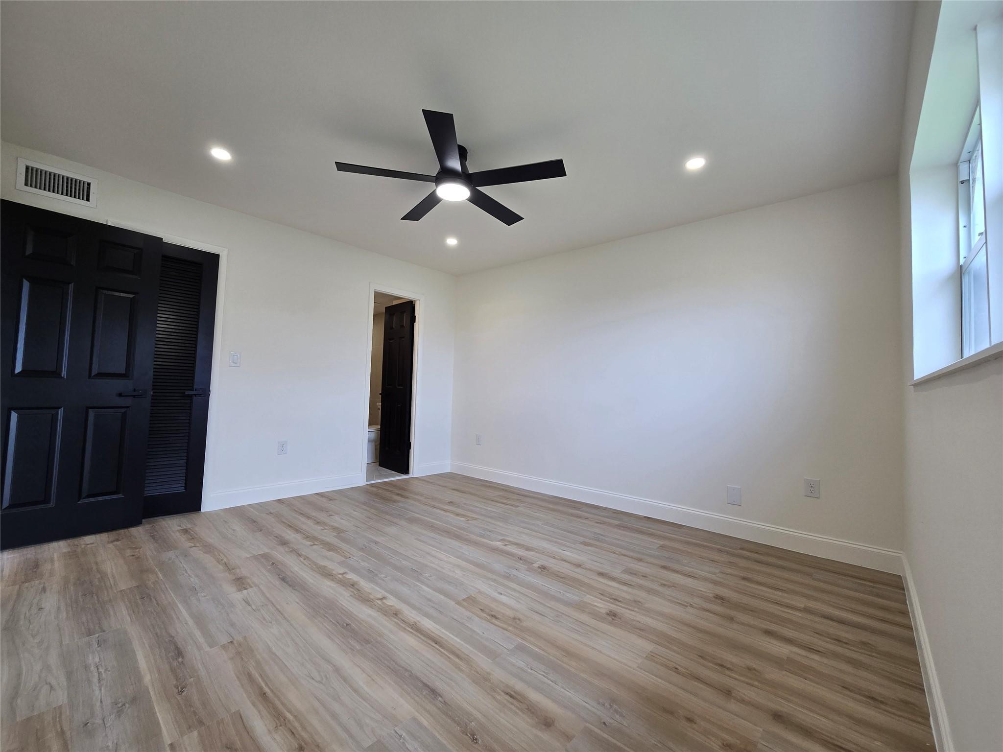 3001 E Sunrise Lakes Dr 303