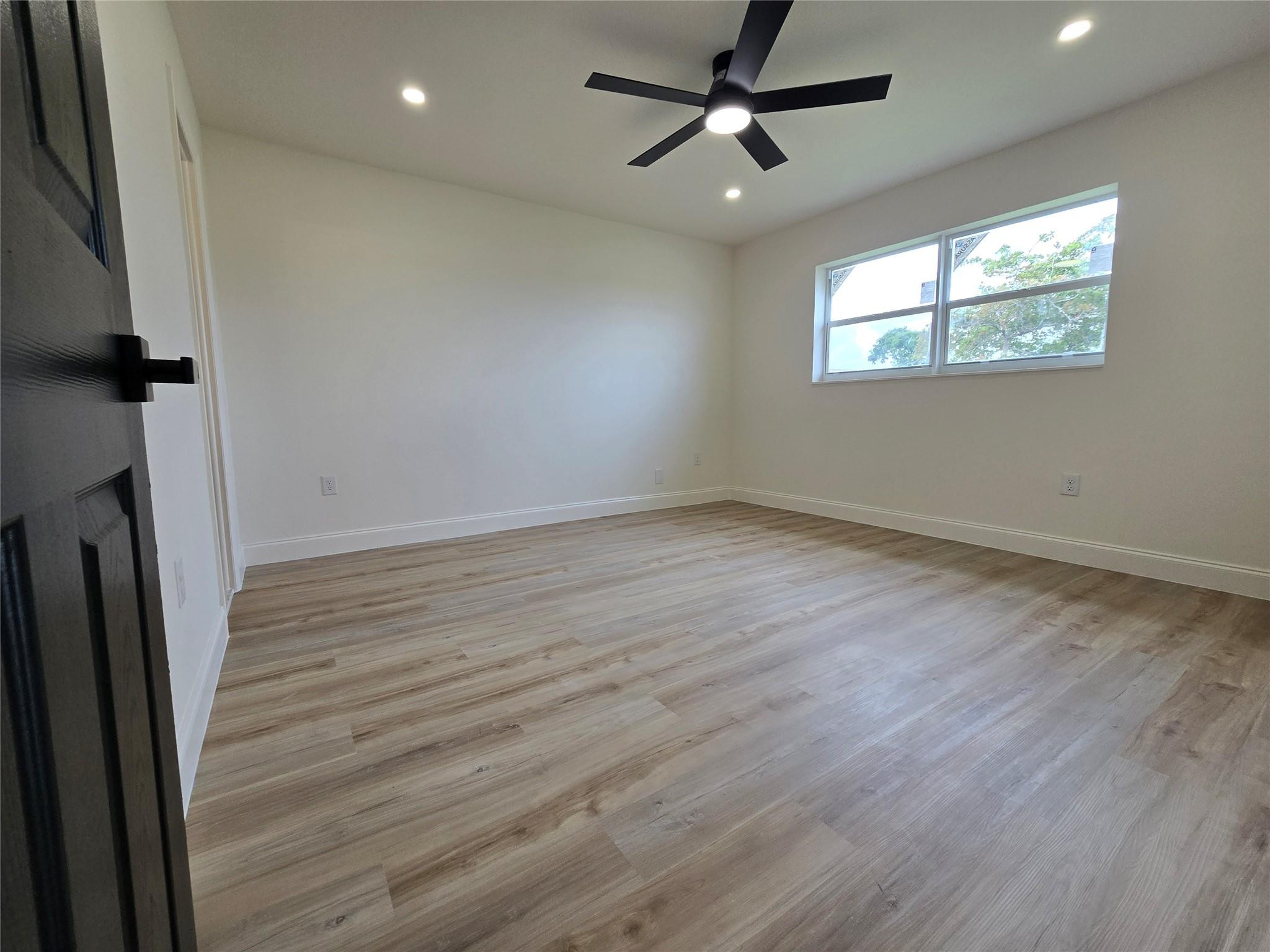 3001 E Sunrise Lakes Dr 303