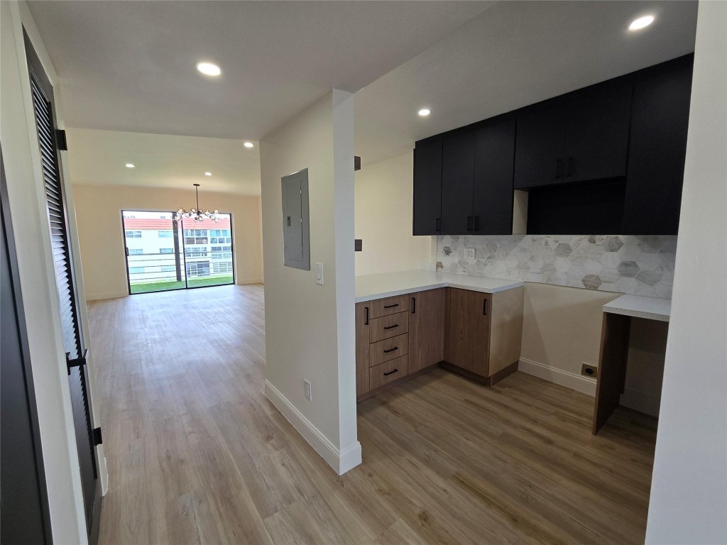 3001 E Sunrise Lakes Dr 303