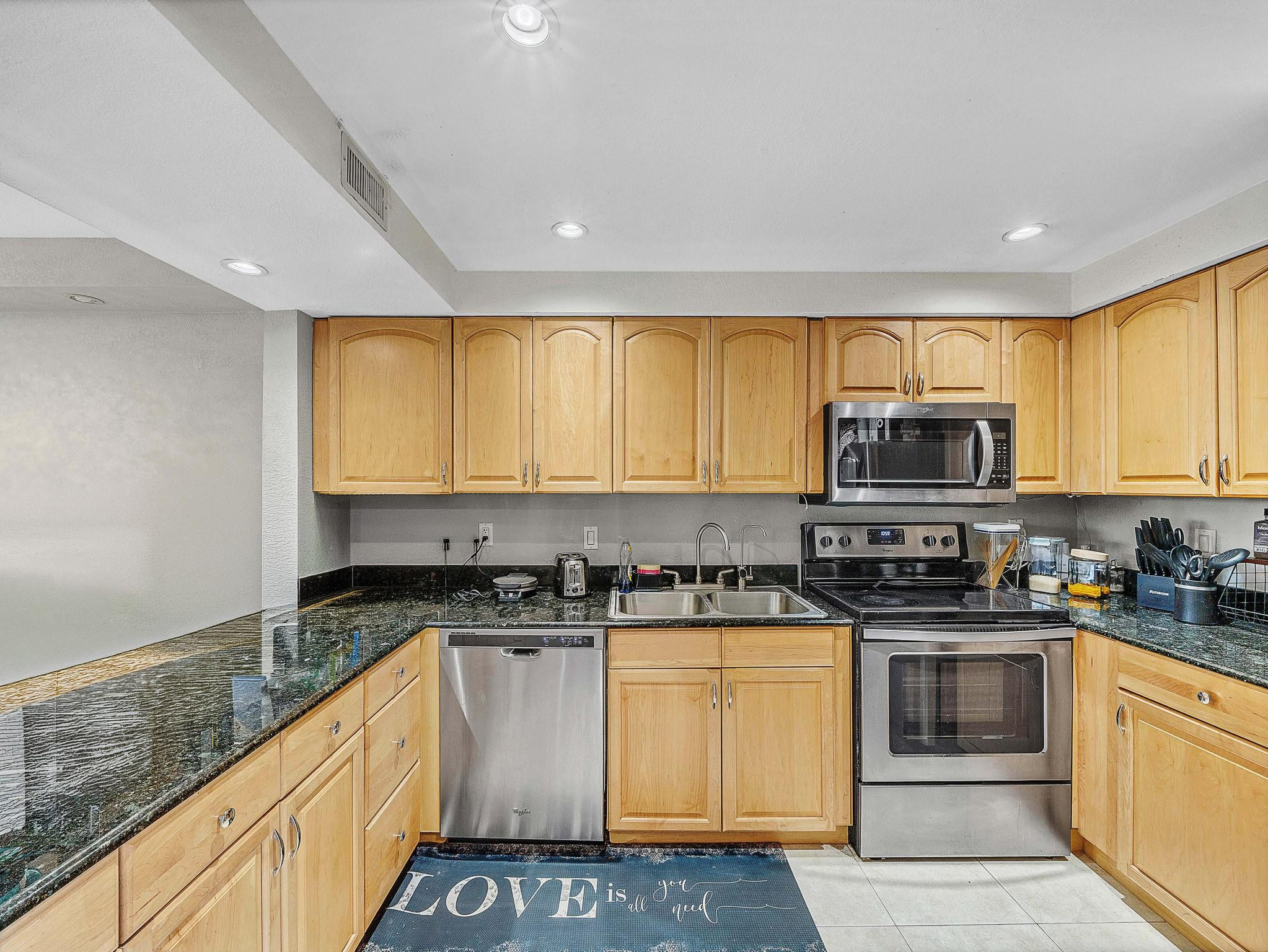 4500 N Federal Highway 303