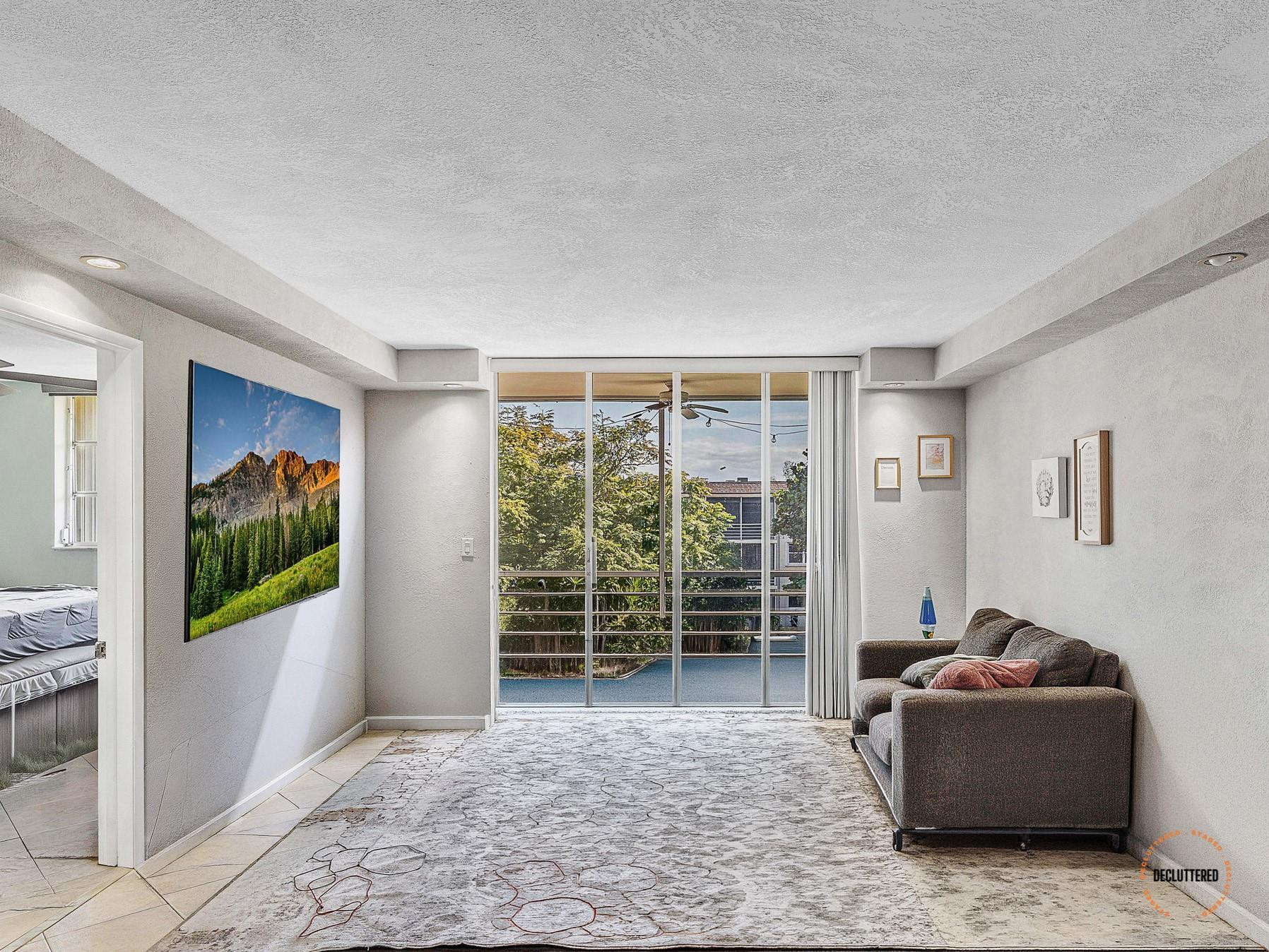 4500 N Federal Highway 303