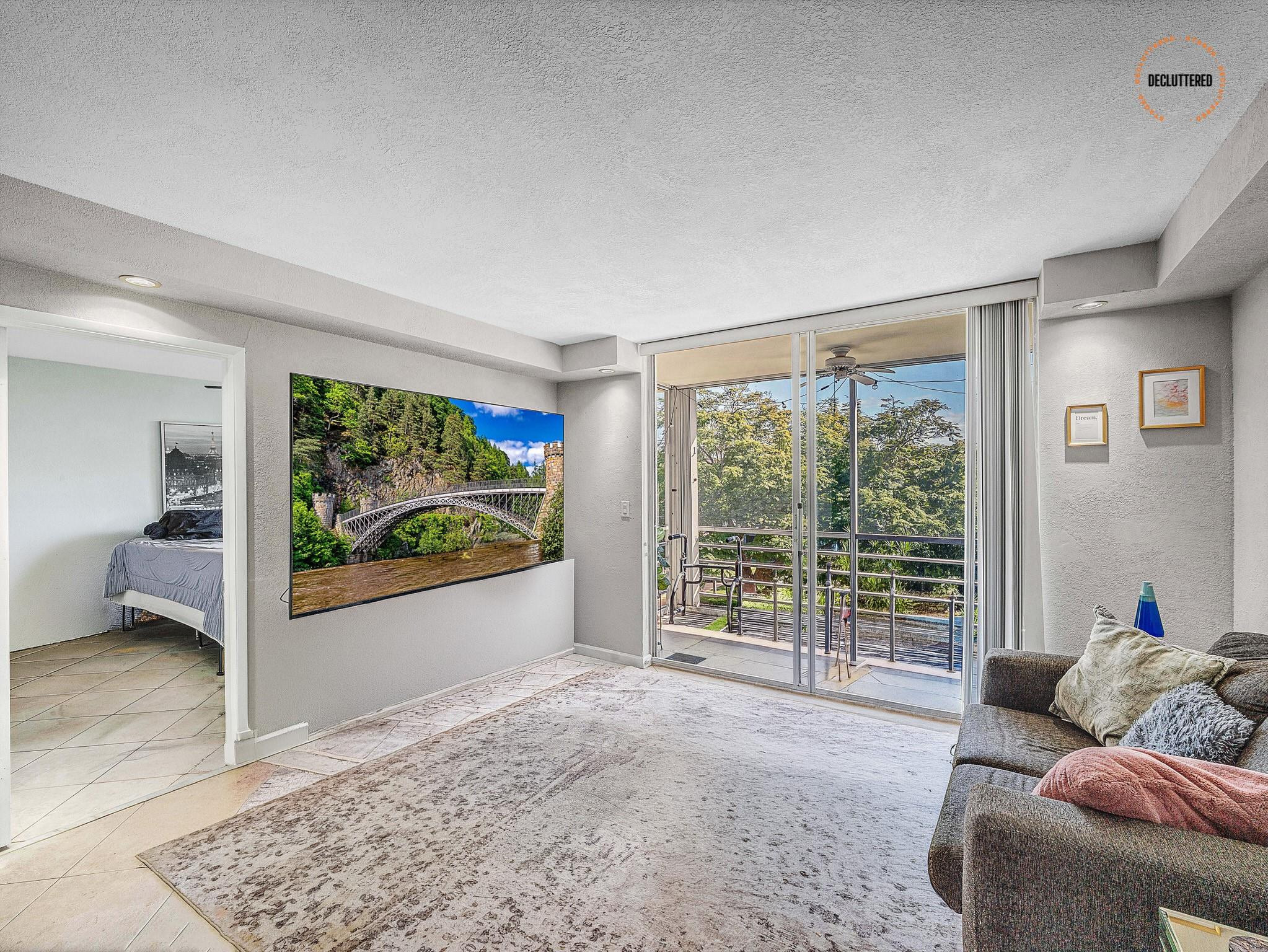 4500 N Federal Highway 303