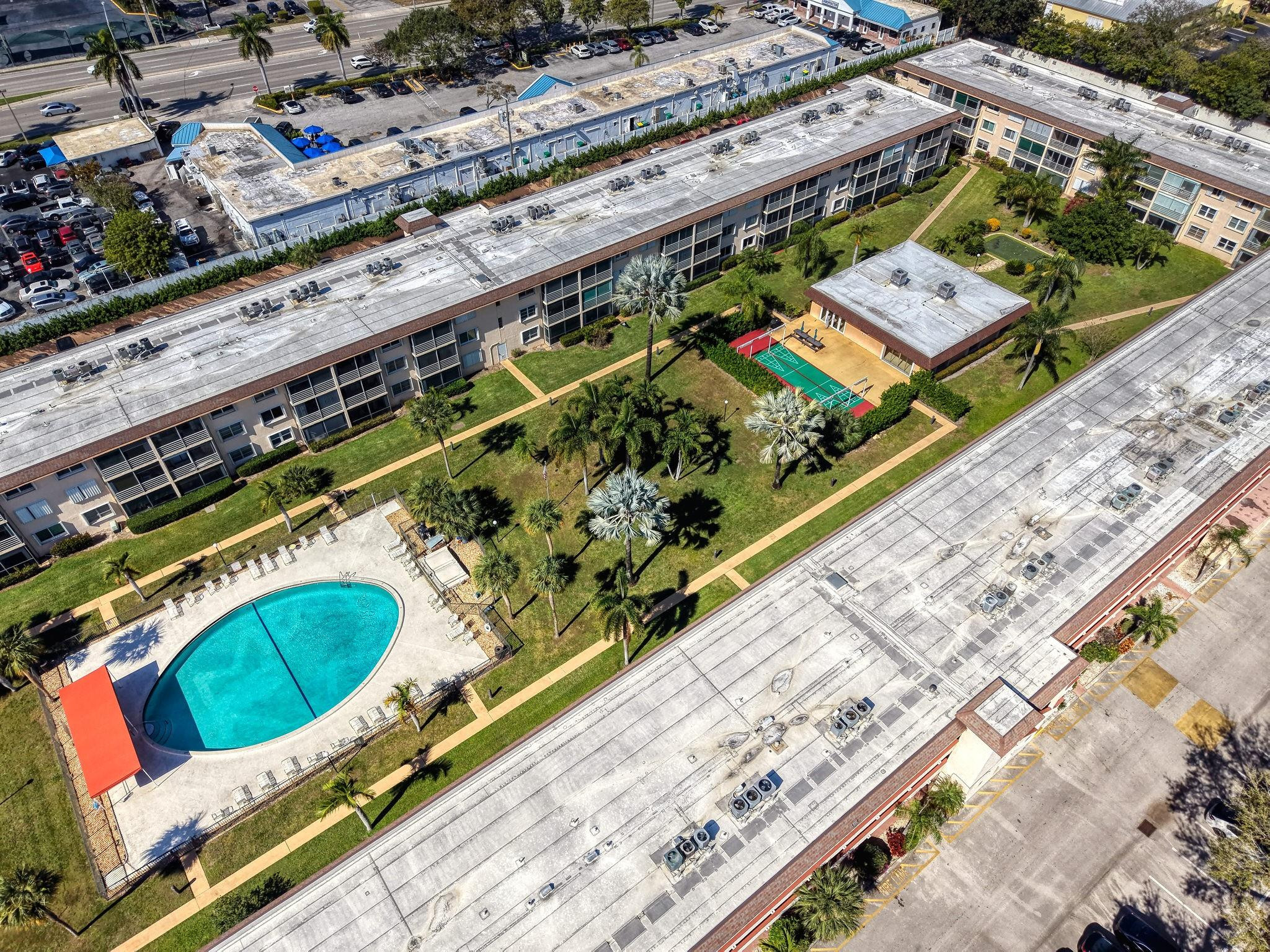 4500 N Federal Highway 303