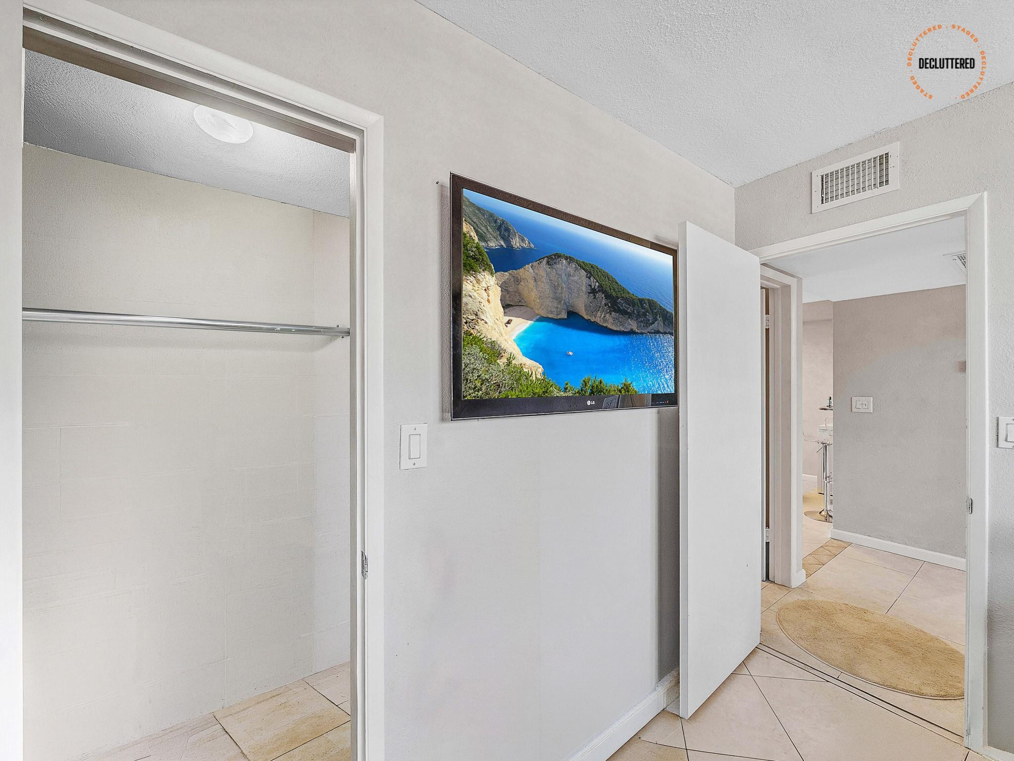 4500 N Federal Highway 303