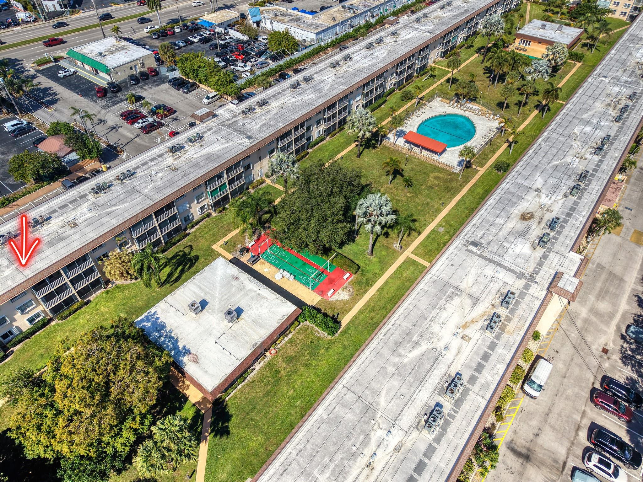 4500 N Federal Highway 303