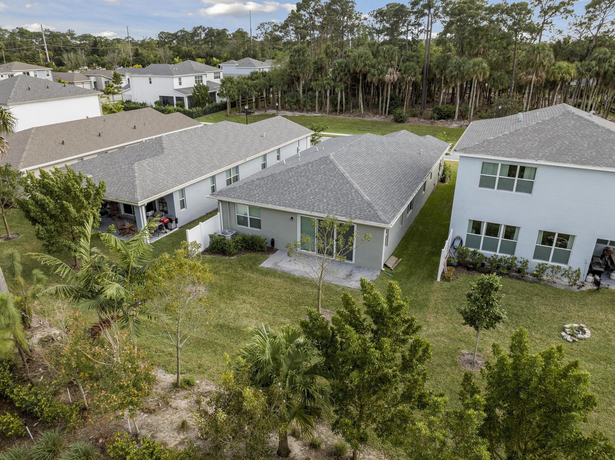 6746 Pointe Of Woods Drive