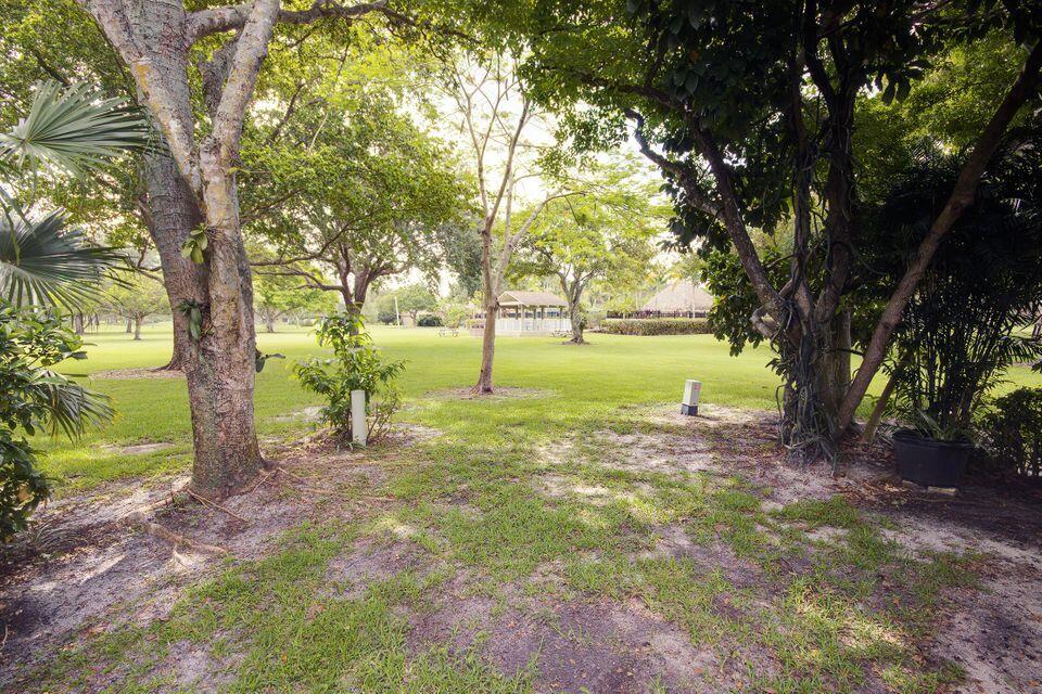 22342 Thousand Pines Lane