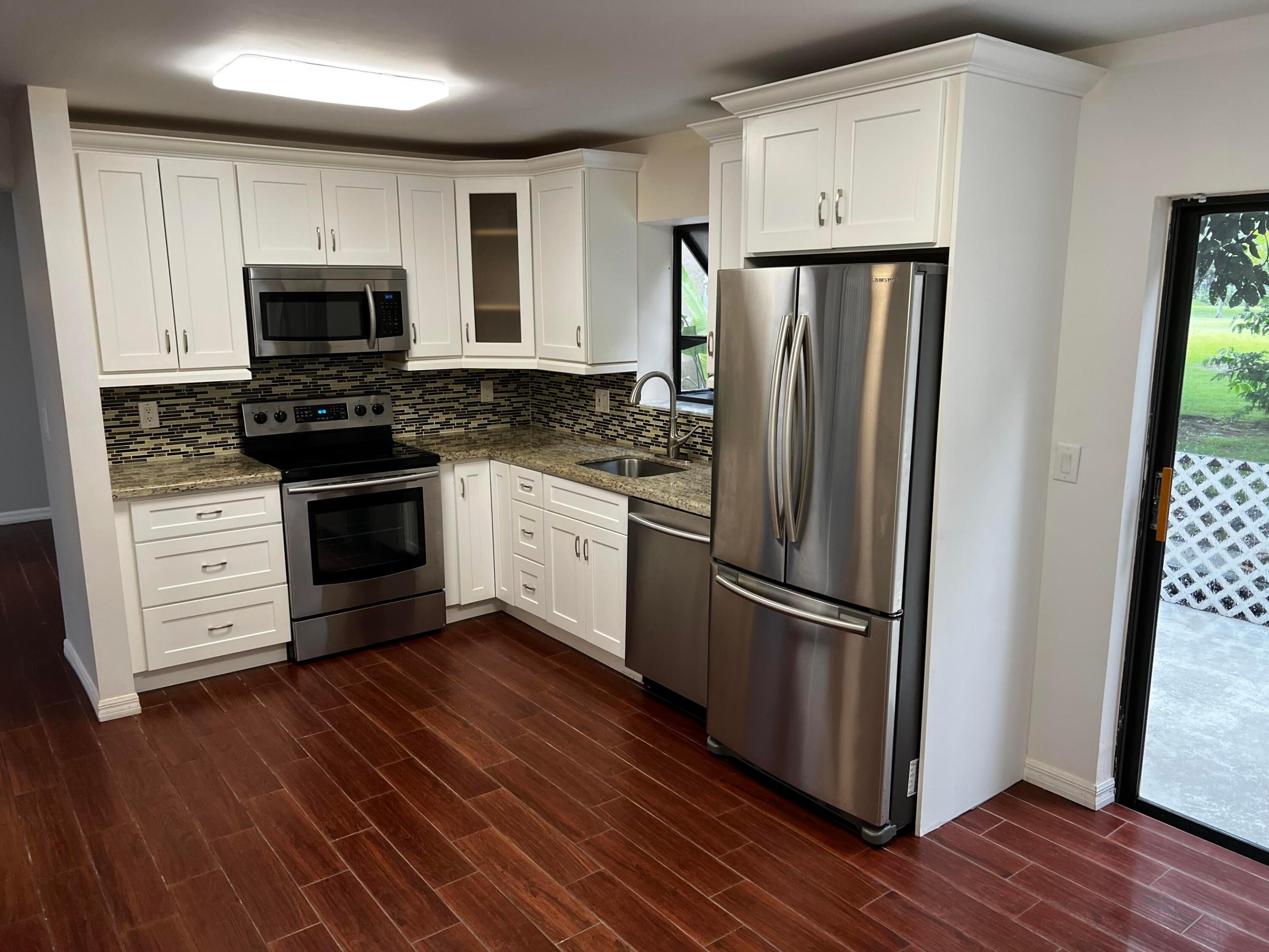 22342 Thousand Pines Lane