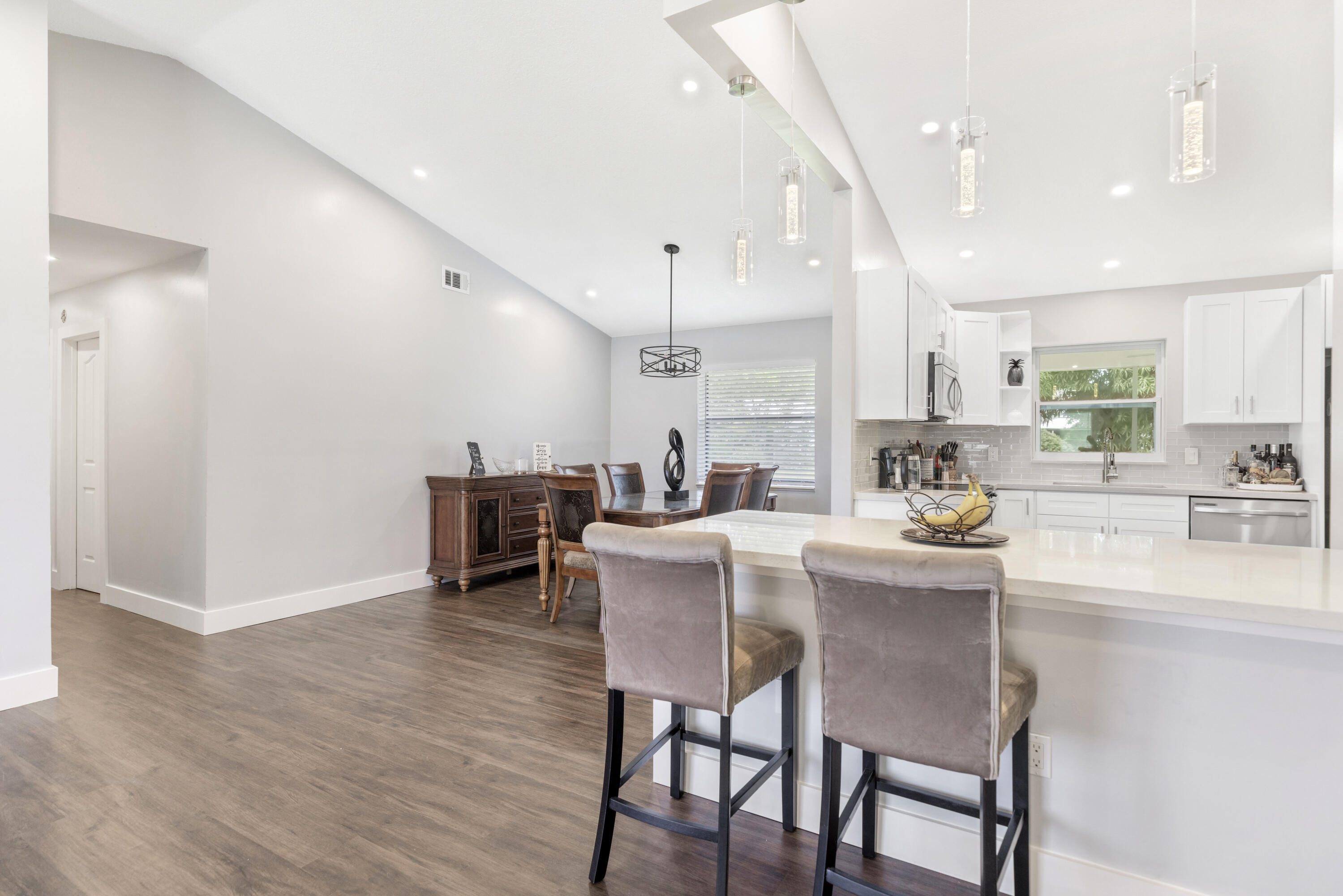 556 SE Nome Drive
