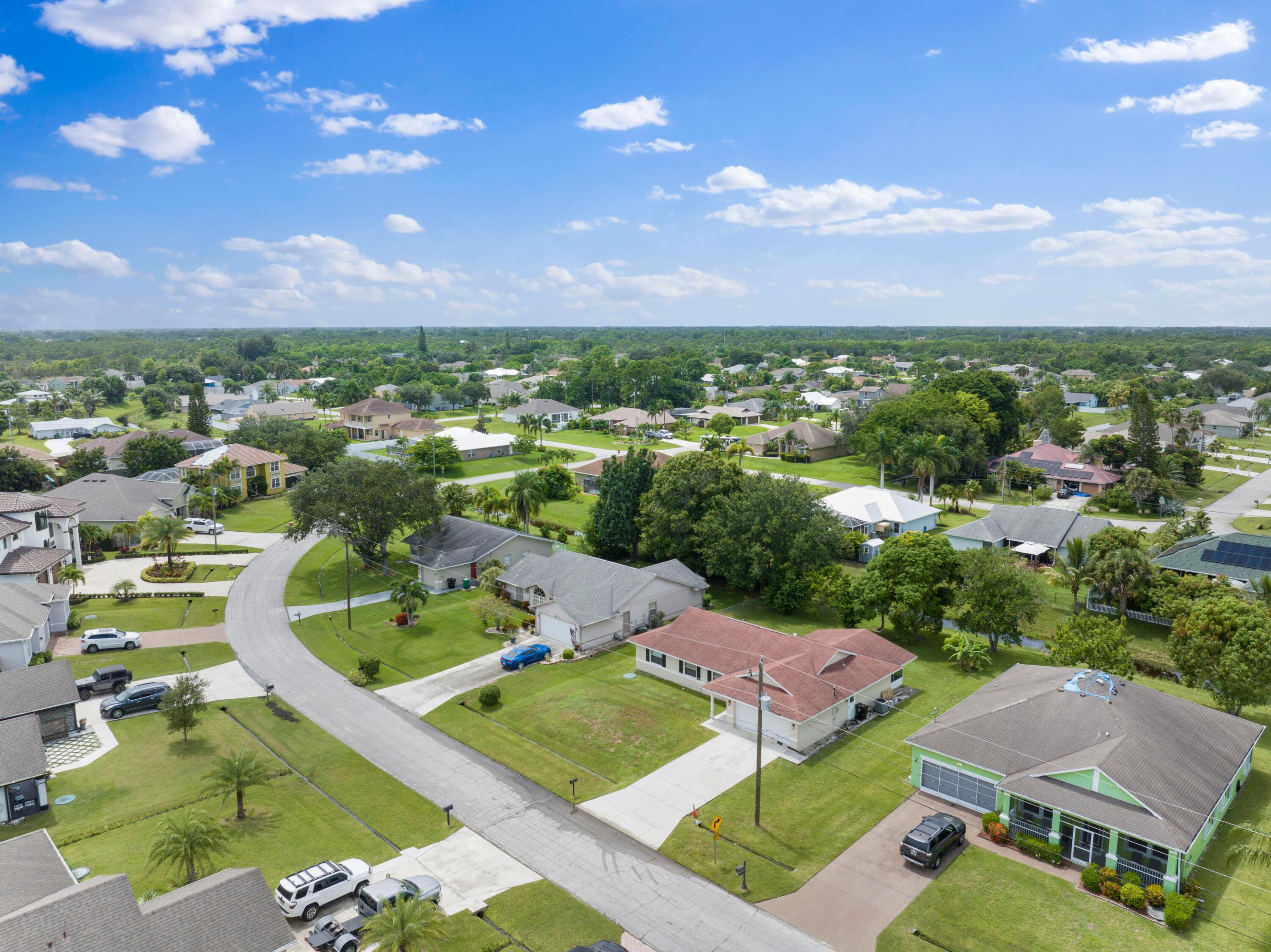 556 SE Nome Drive