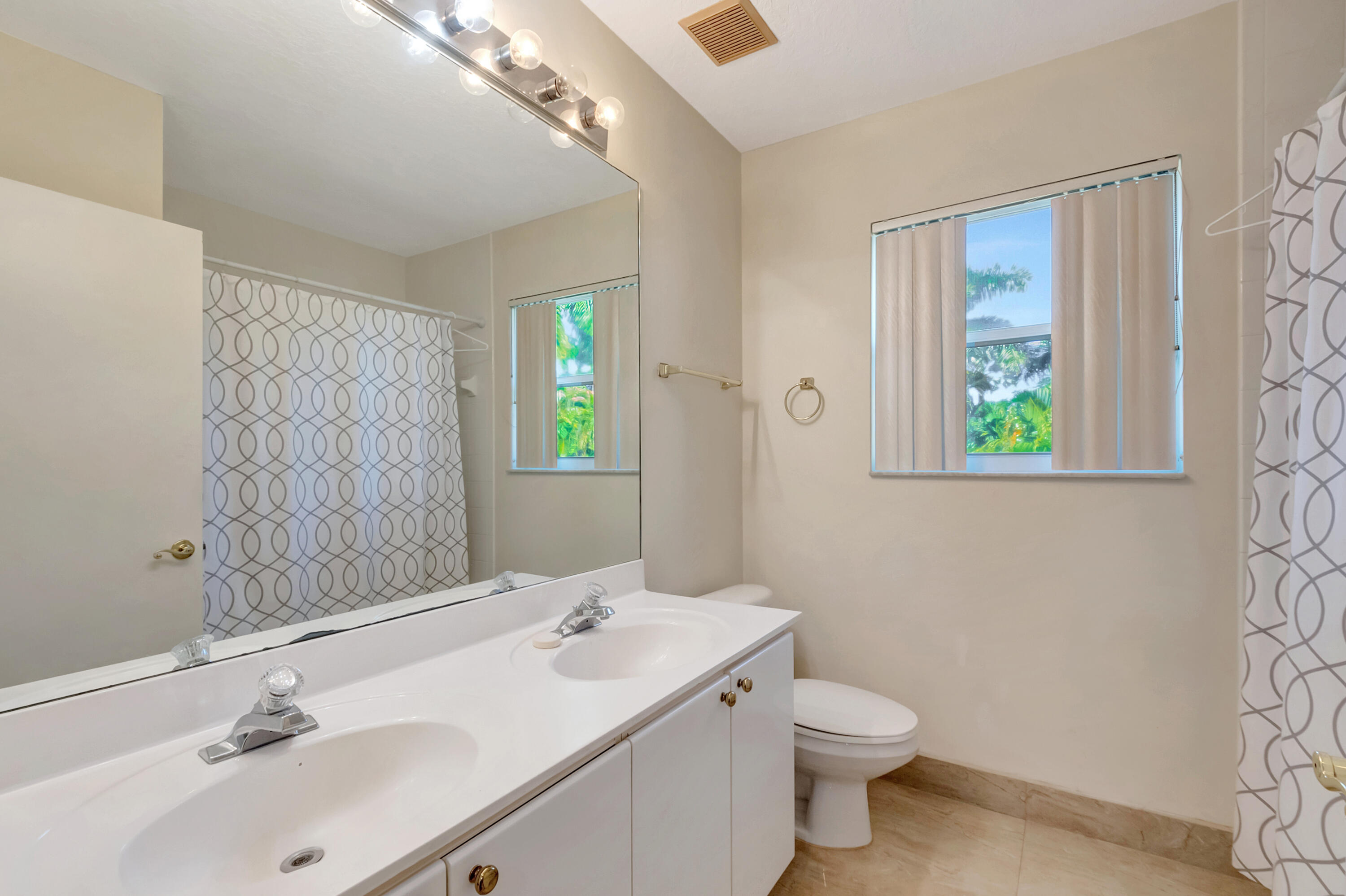 11380 Sea Grass Circle