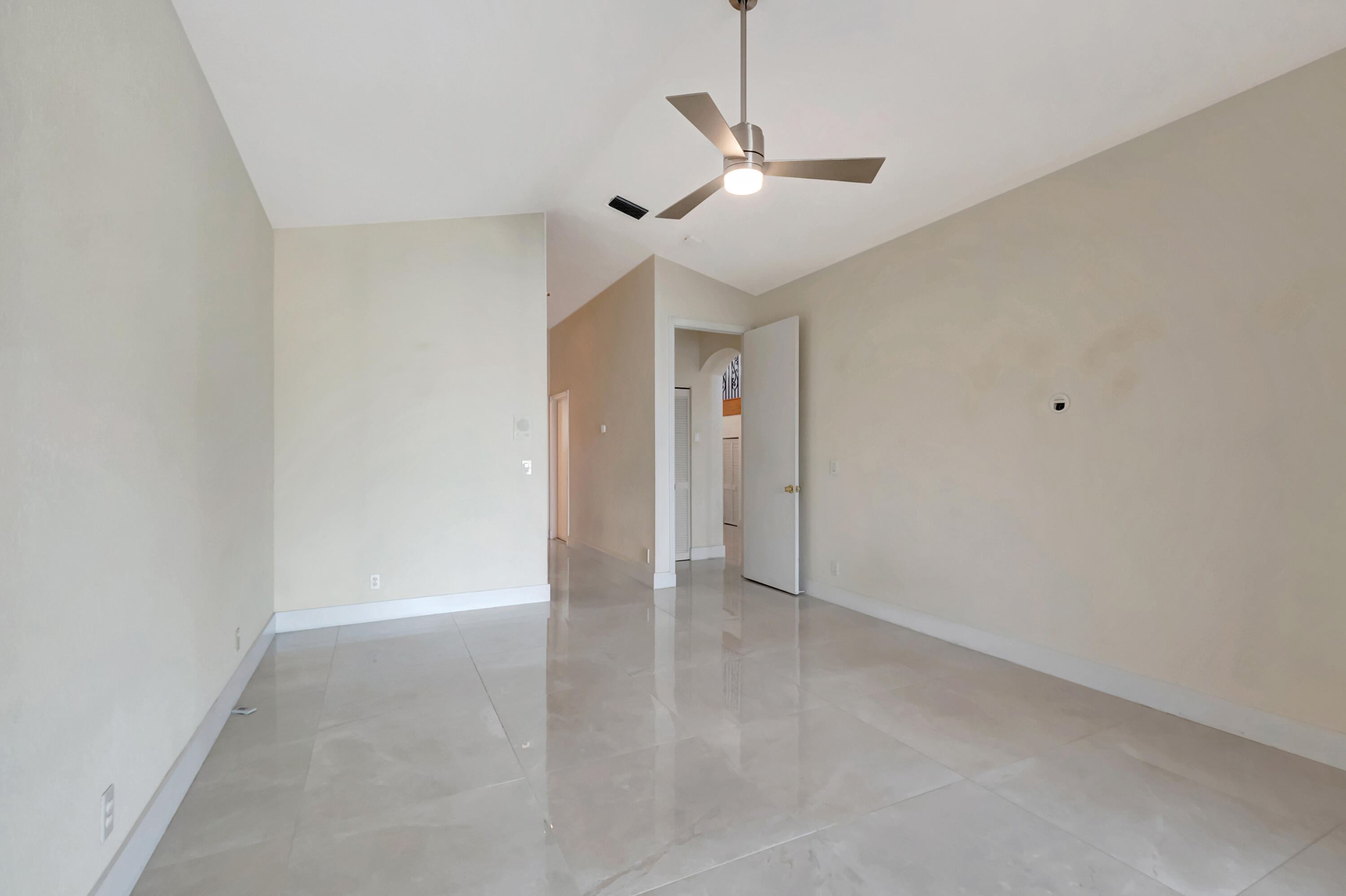 11380 Sea Grass Circle