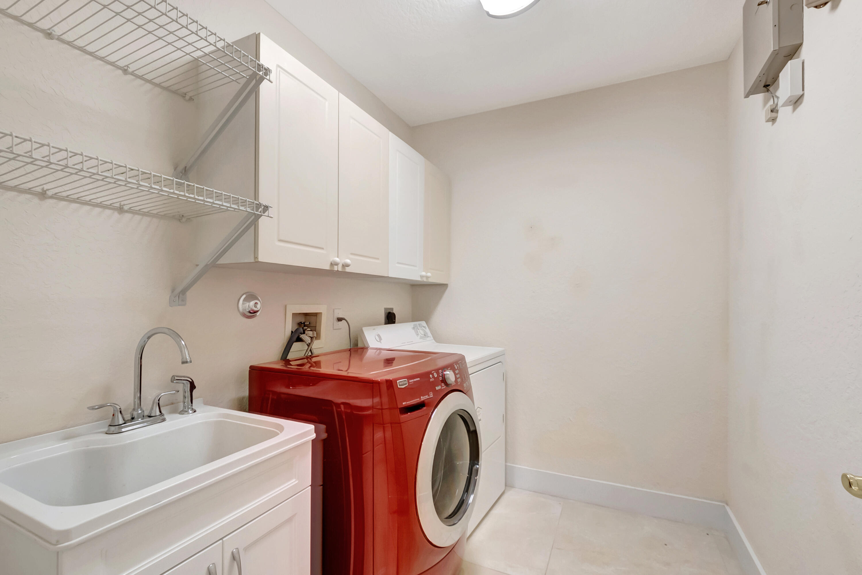 11380 Sea Grass Circle