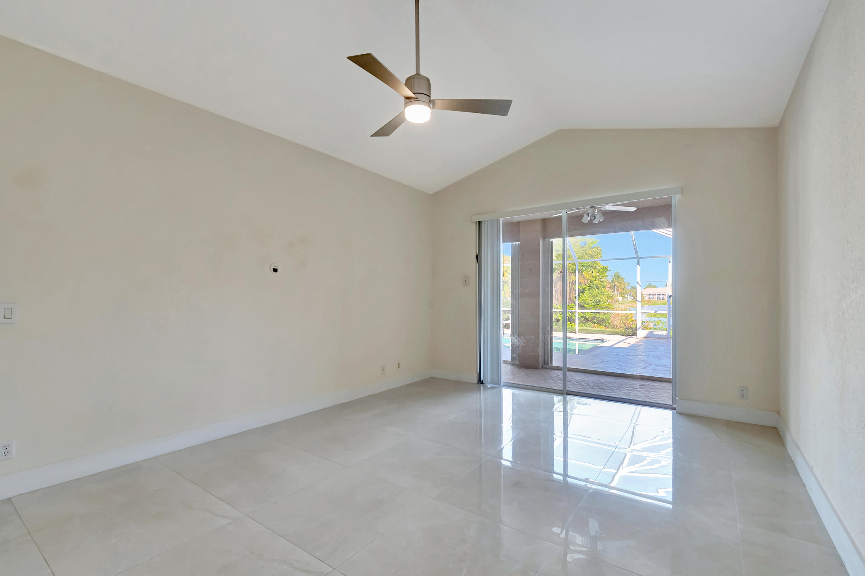 11380 Sea Grass Circle