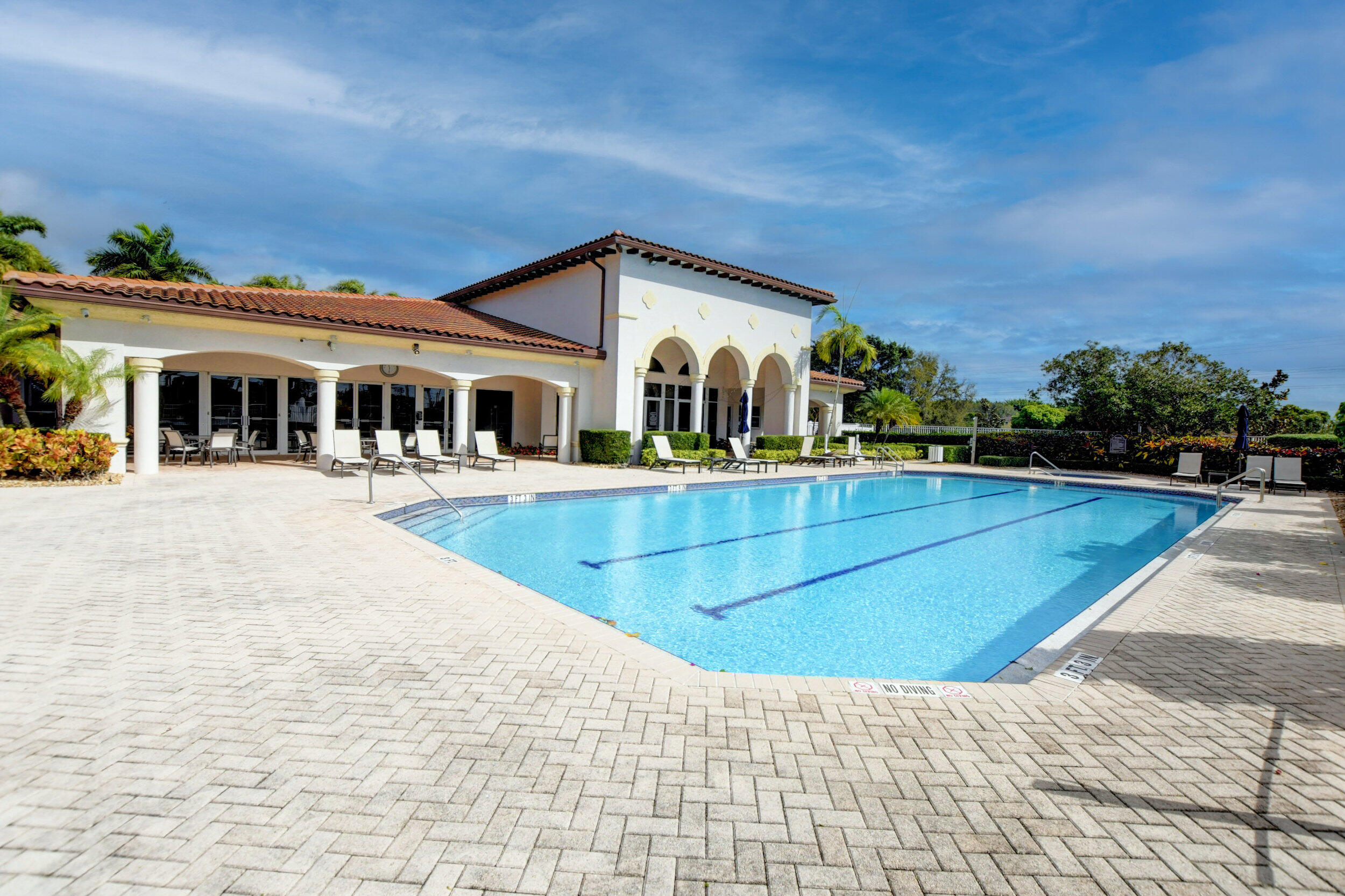 11380 Sea Grass Circle
