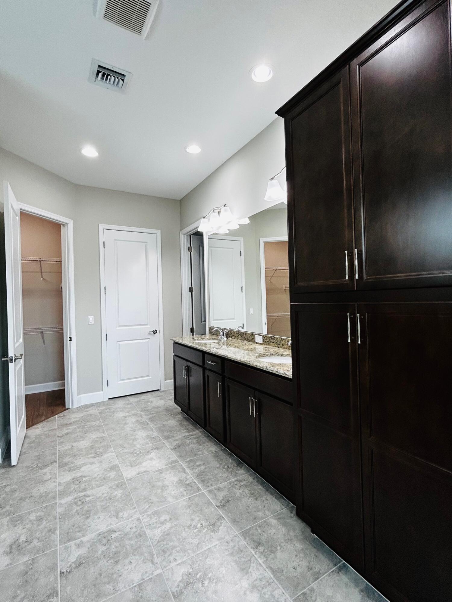 5468 Pecan Drive