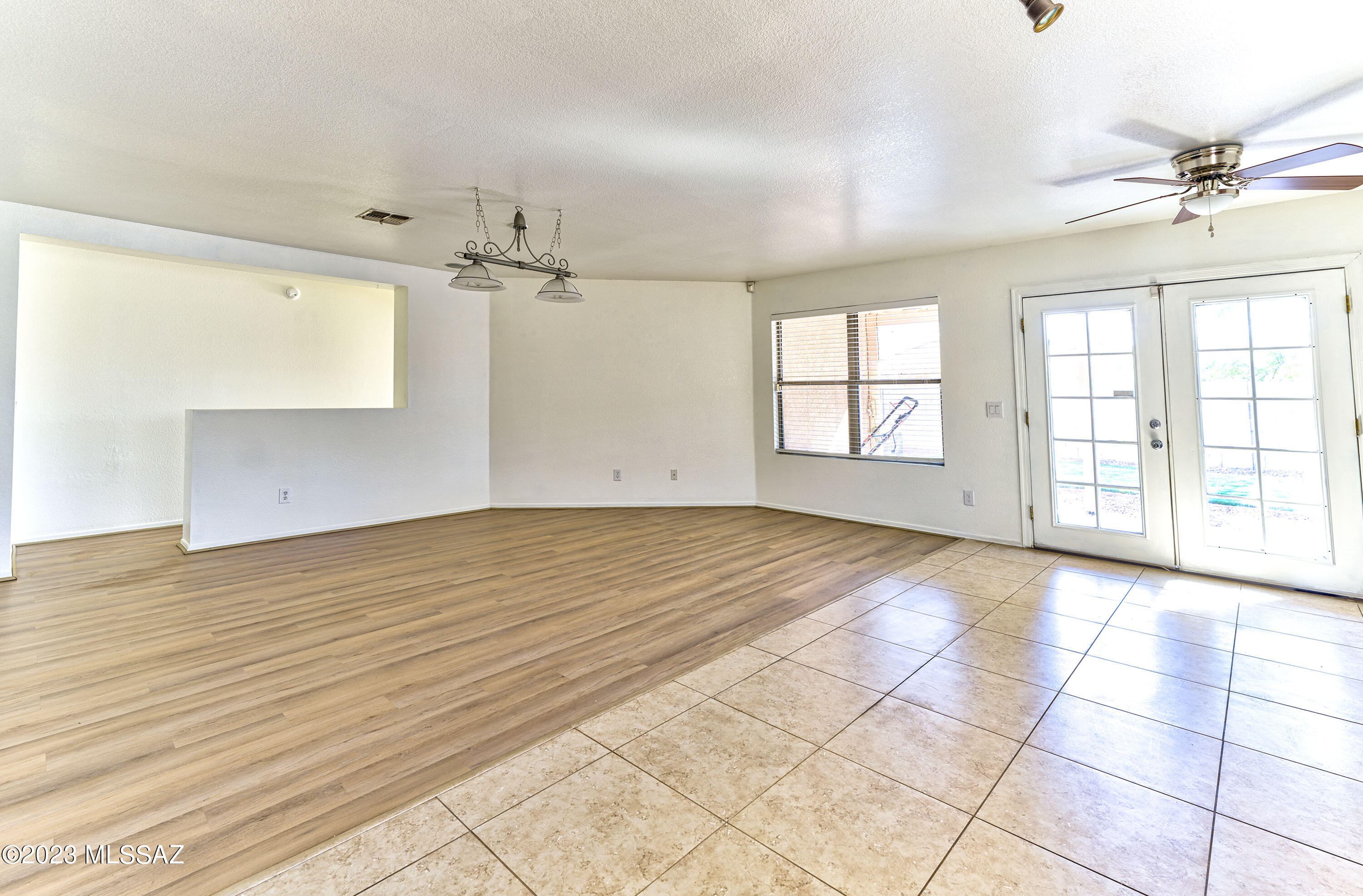 1725 W Rita Marie Drive