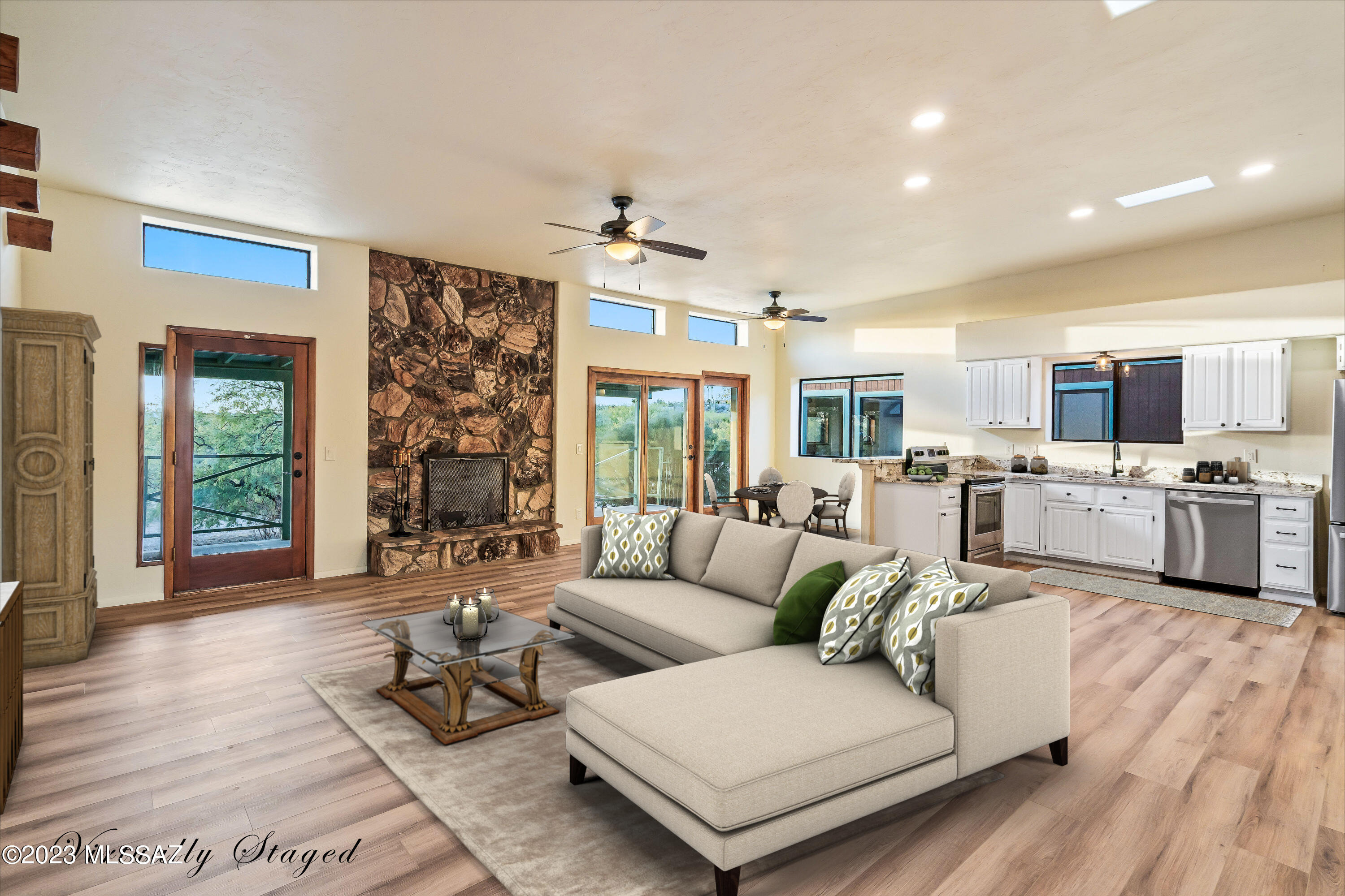 2465 N Tomahawk Trail