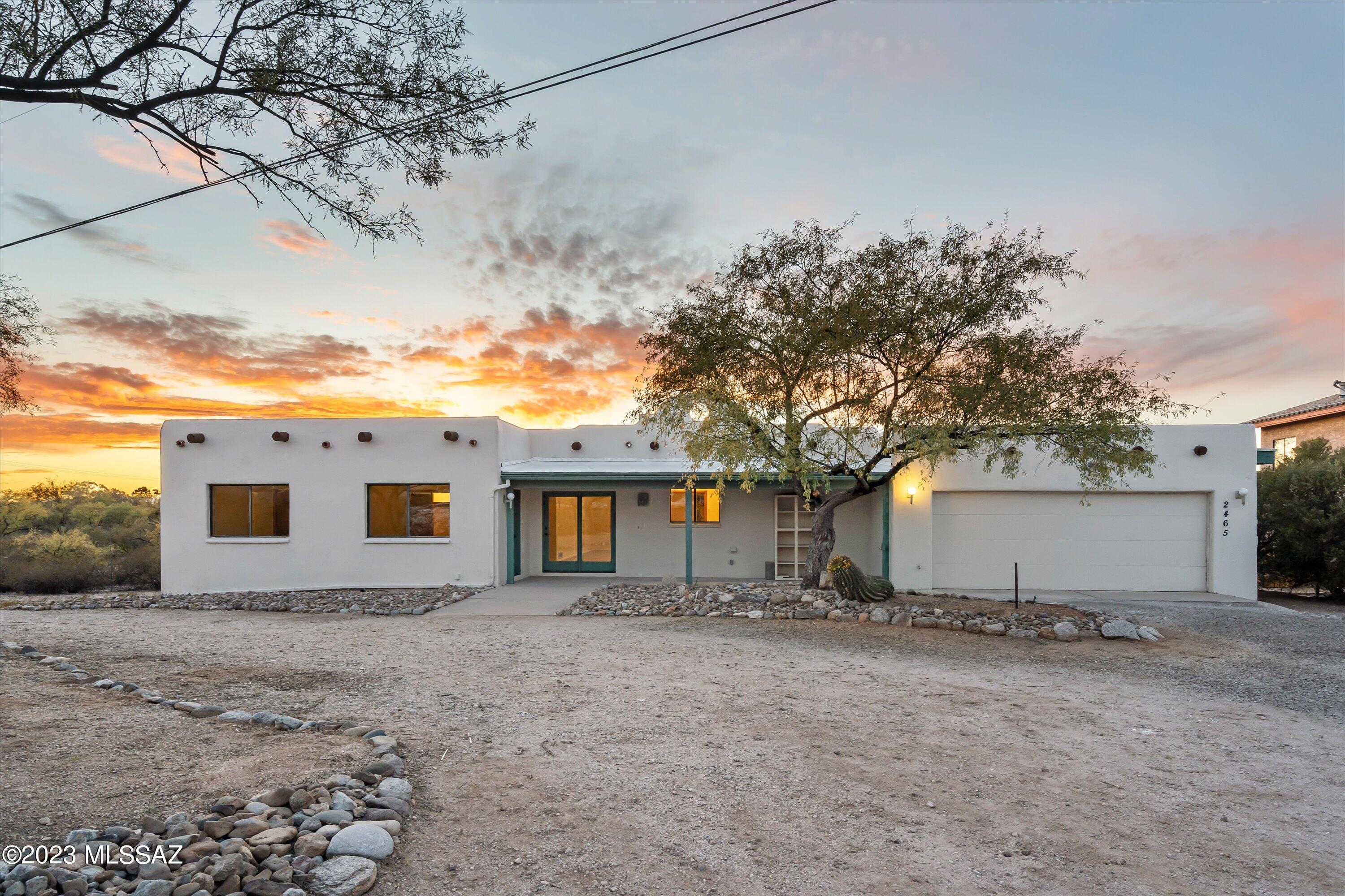 2465 N Tomahawk Trail