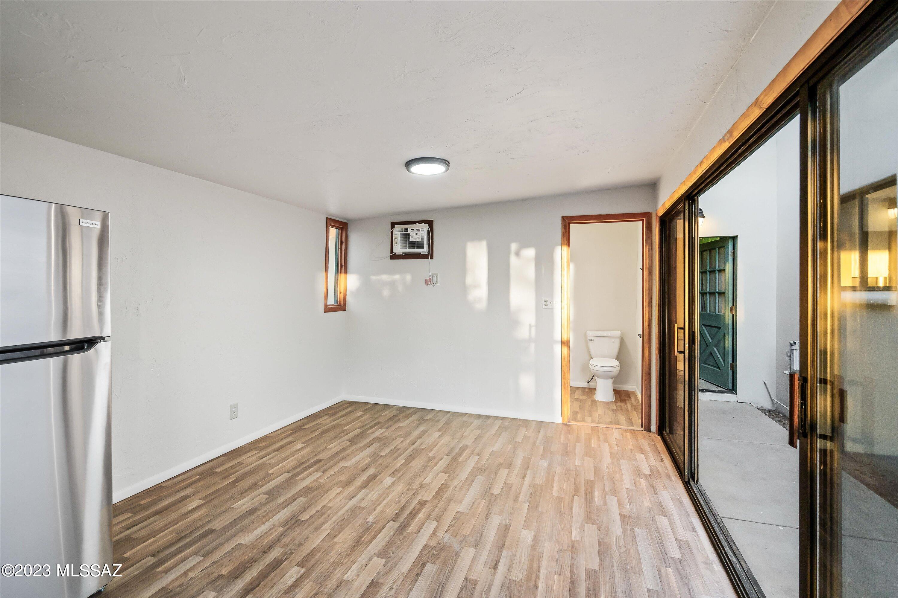 2465 N Tomahawk Trail