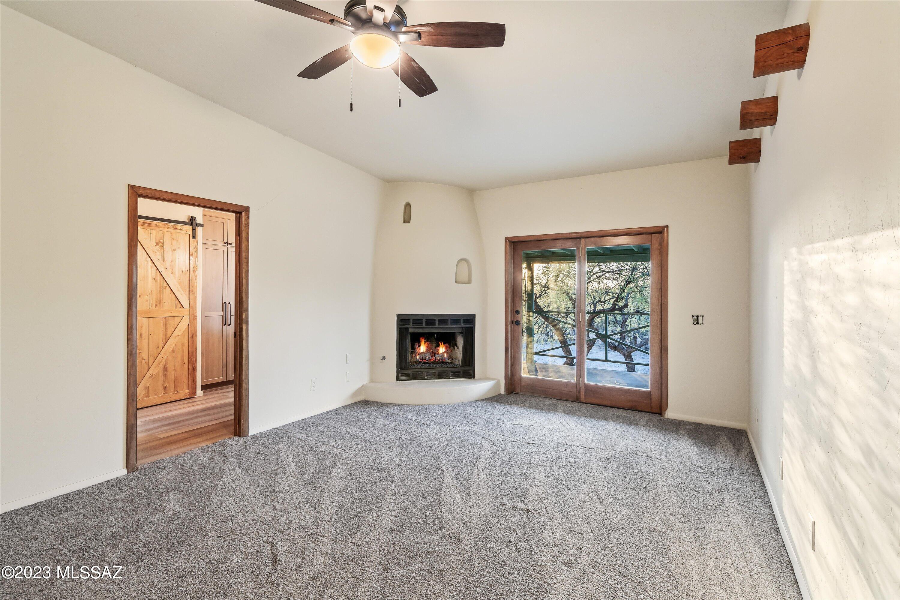 2465 N Tomahawk Trail