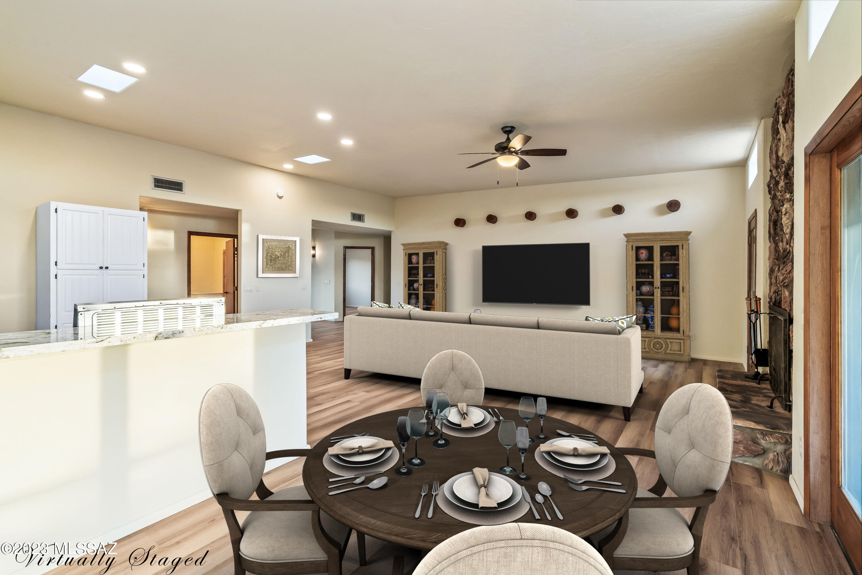 2465 N Tomahawk Trail