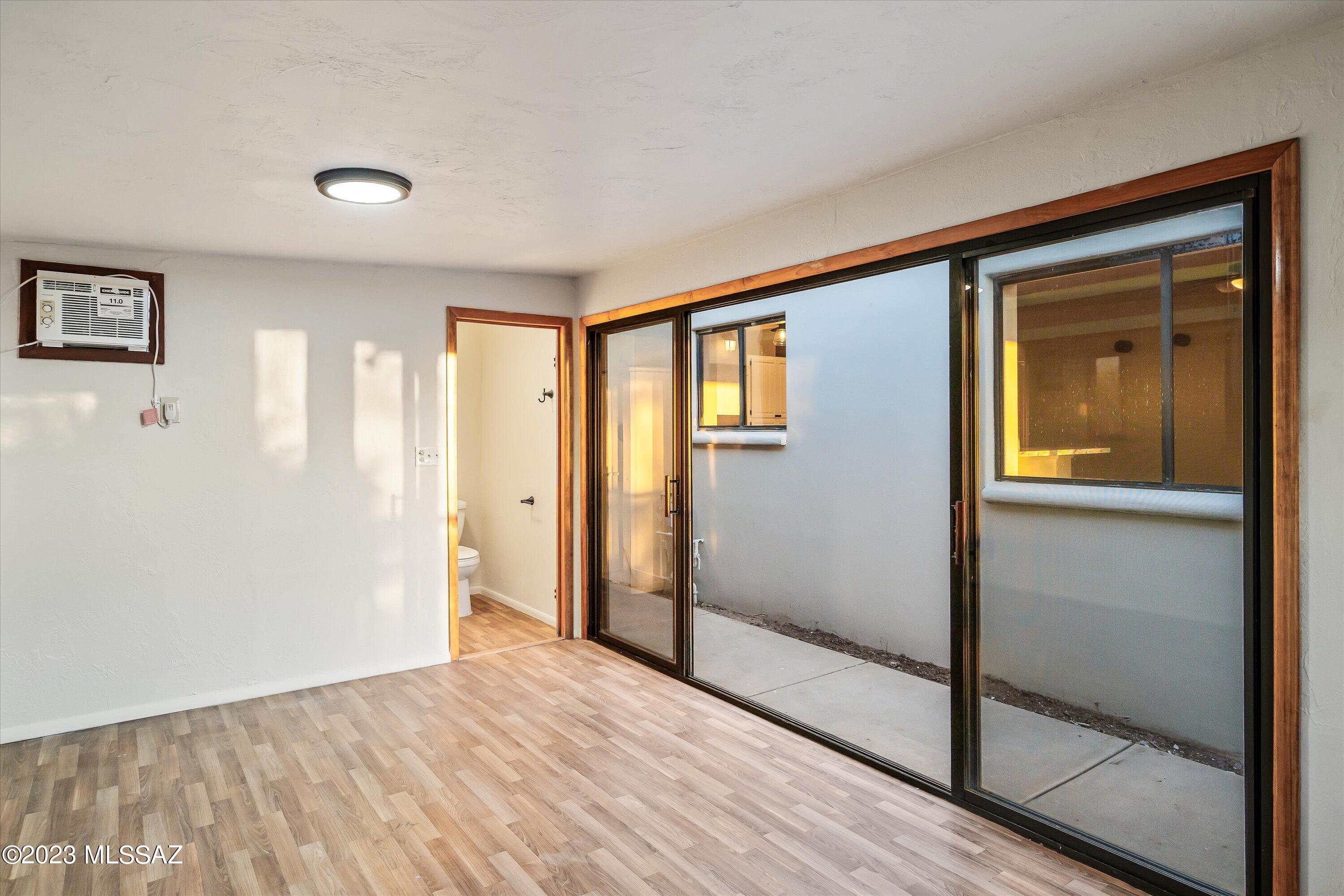 2465 N Tomahawk Trail